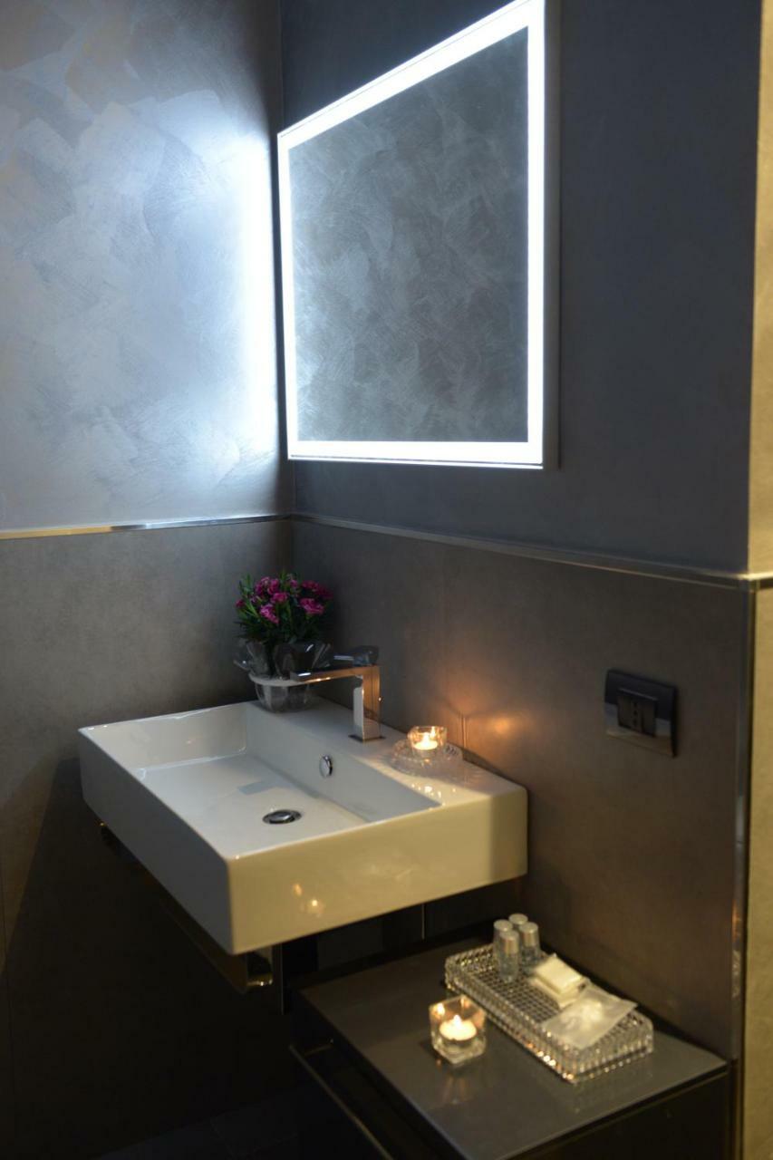 Suite28 Brindisi Bagian luar foto